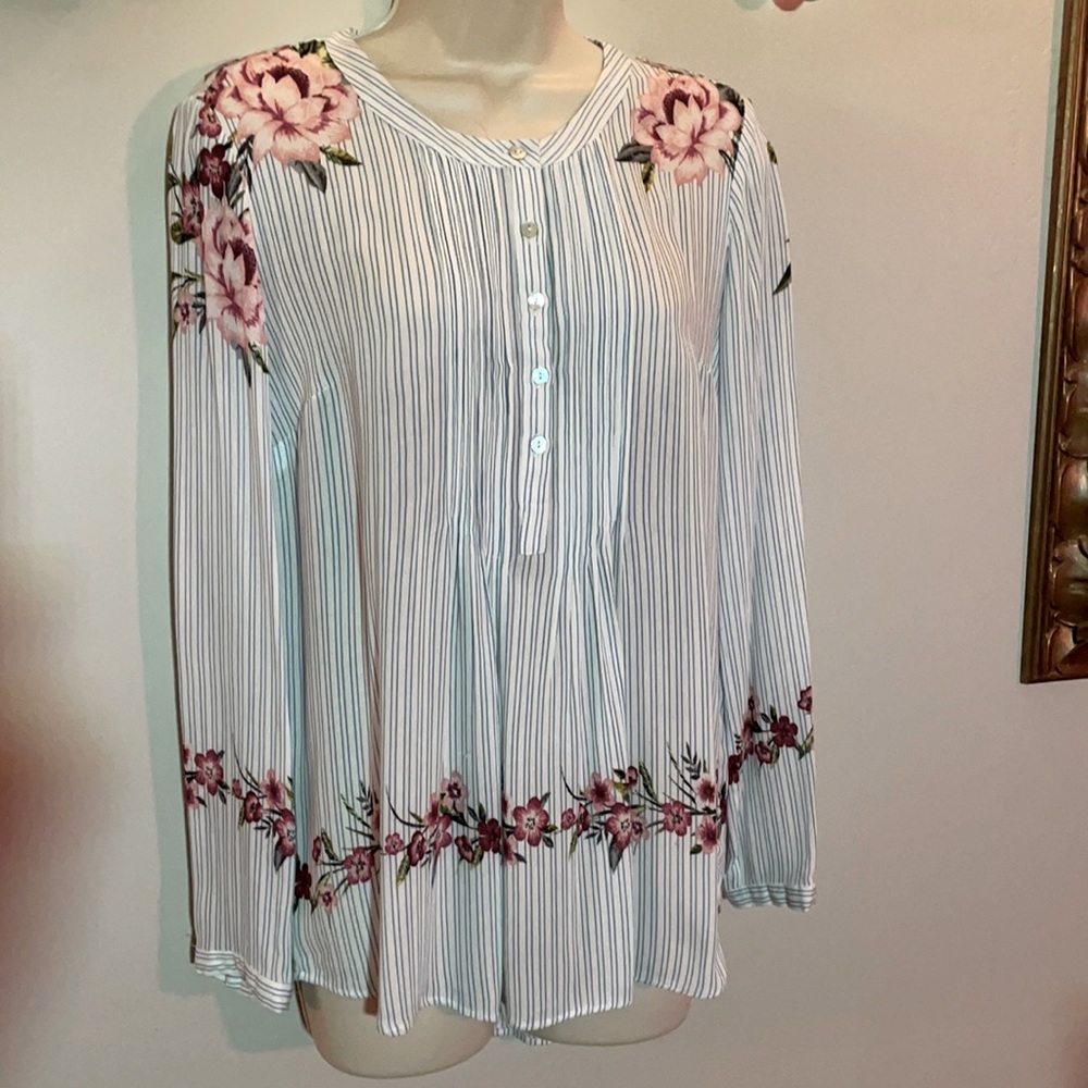 Pale Sky peasant blouse with high/low shirt tail hem